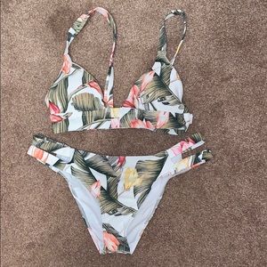 Full Tilt Tropical Triangle Bikini Set
